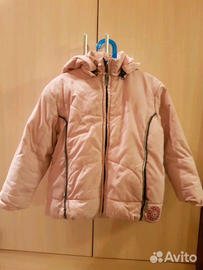 Куртка на девочку 6-8 лет