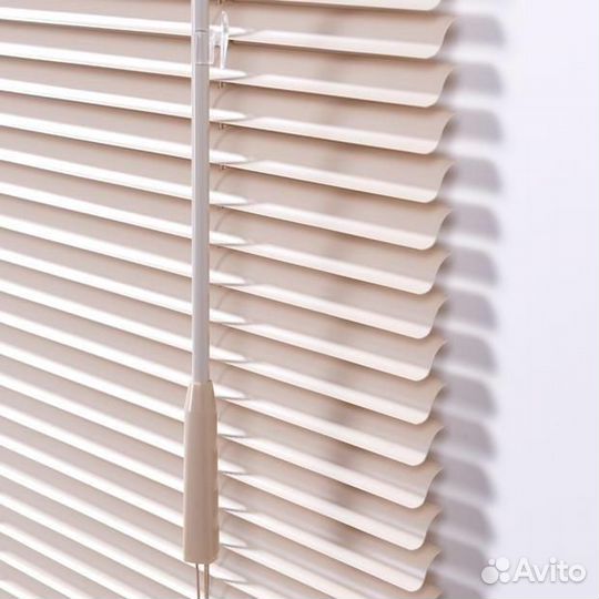 Жалюзи с электроприводом в ассортименте