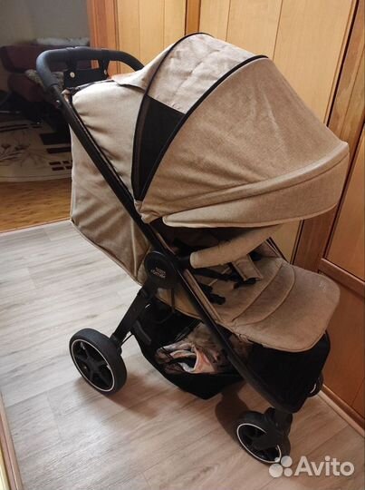 Прогулочная коляска britax romer