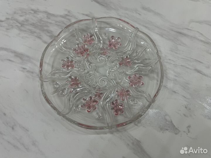 Продаю менажницу