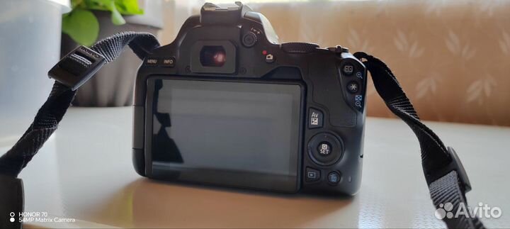 Фотоаппарат canon EOS 250d