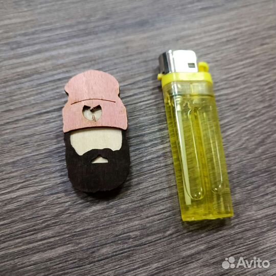 Значок из натурального дерева Waf-Waf Бородачи