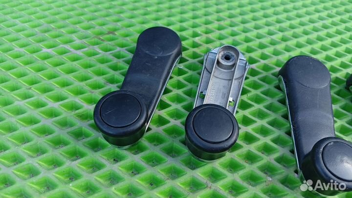 Ручка стеклоподъемника Audi 80 B3