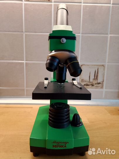 Микроскоп учебный (Микромед Эврика, 40х-400х)