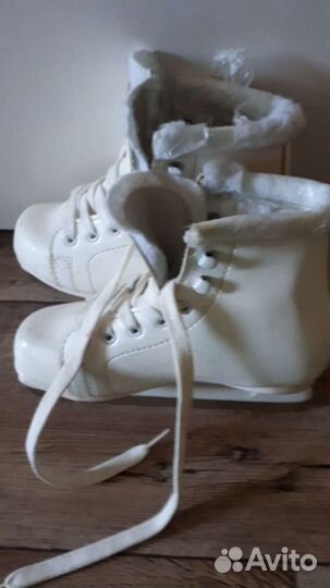 Коньки фигурные