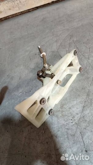 Кулиса МКПП Toyota Avensis Verso 2001