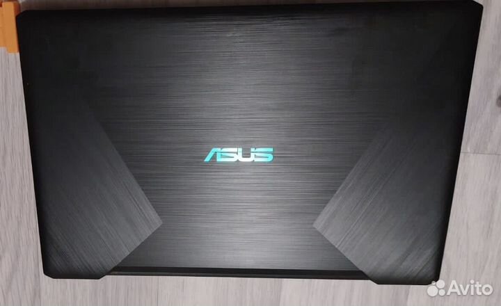 Игровой ноутбук asus