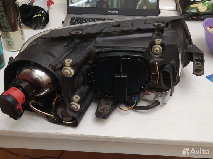 Фара ксенон passat b5+ левая