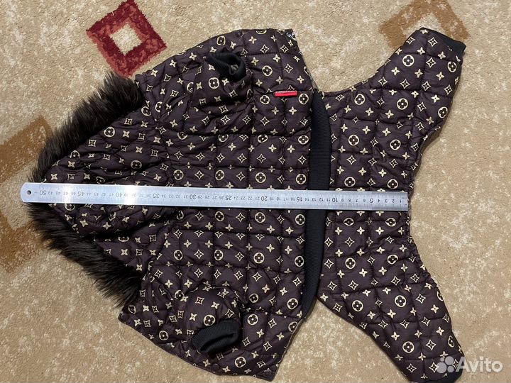 Зимний комбинезон для собак фирмы 