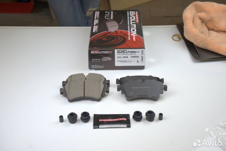 Задние керамические колодки PowerStop на VAG