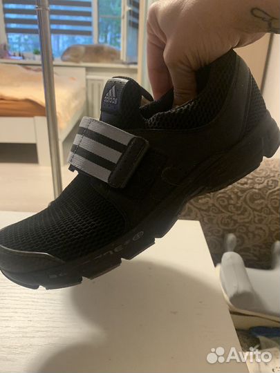 Кроссовки Adidas р.39 оригинал