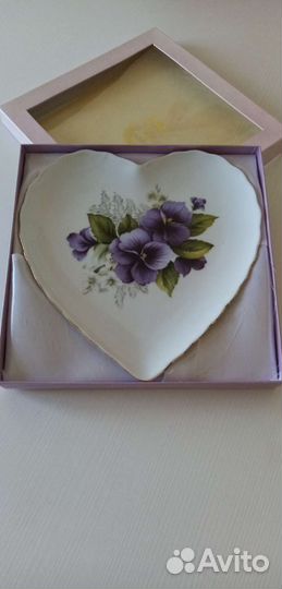 Кувшин со стаканом, посуда из цветного стекла