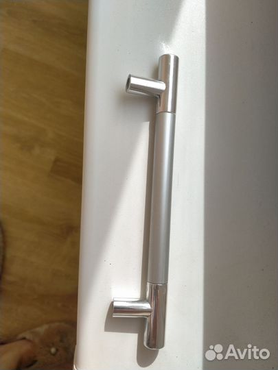 Ручка мебельная