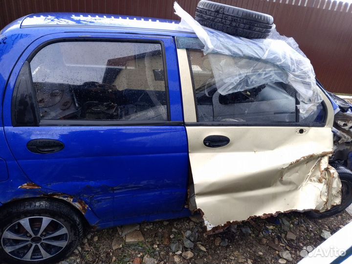 Стекла на Daewoo Matiz боковые