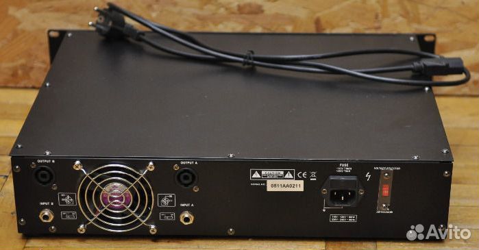 Усилитель звука 1000W Soundking AA1000j Pro Stereo