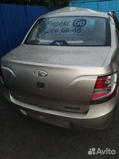 LADA Granta 1.6 МТ, 2013, битый, 250 000 км