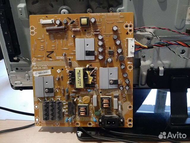 715G5793-P02-000-002M