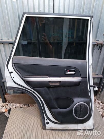 Дверь задняя левая Suzuki grand vitara 3