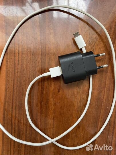 Зарядное устройство для телефона