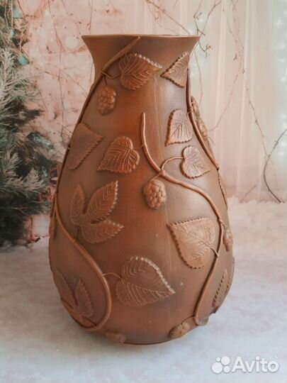 Керамическая ваза для цветов