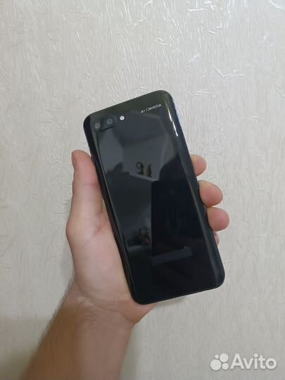 HONOR 10, 4/64 ГБ