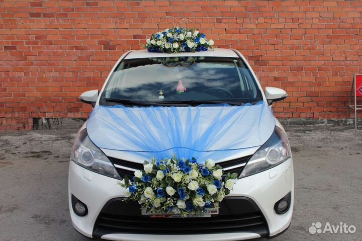 Украшение на свадебную машину