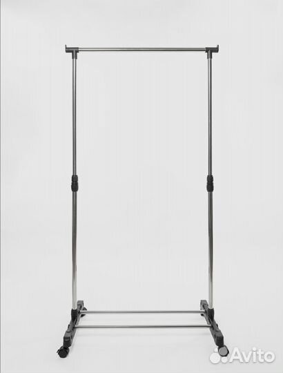 Вешалка напольная передвижная