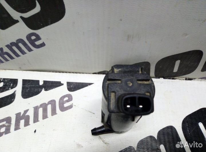 Мотор бачка омывателя Toyota Ipsum ACM26 2AZ-FE