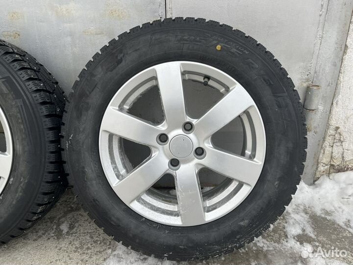 Продам зимние колеса 15
