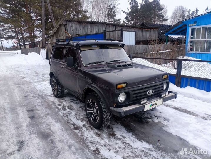 LADA 4x4 (Нива) 1.7 МТ, 2002, 250 000 км