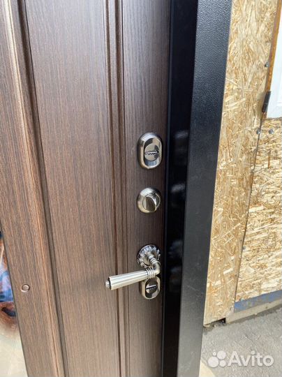 Дверь терморазрыв с окном Лацио (тд)