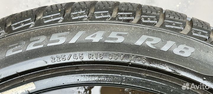 Pirelli Winter Sottozero 3 225/45 R18