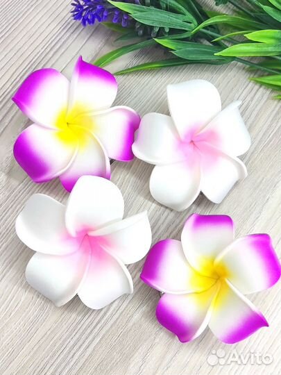 Заколки тропические цветы 4 шт