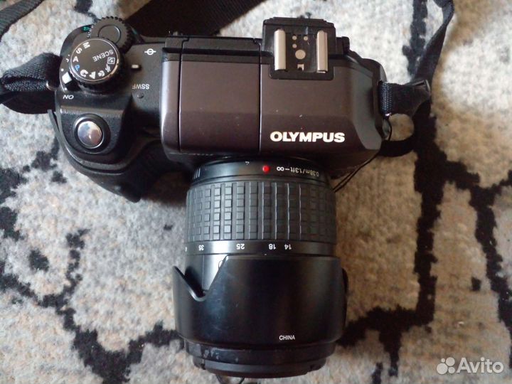 Зеркальный фотоаппарат Olympus E300