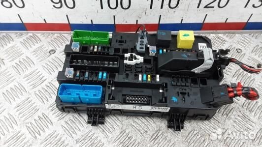 Блок предохранителей opel zafira B (ABR16M102)