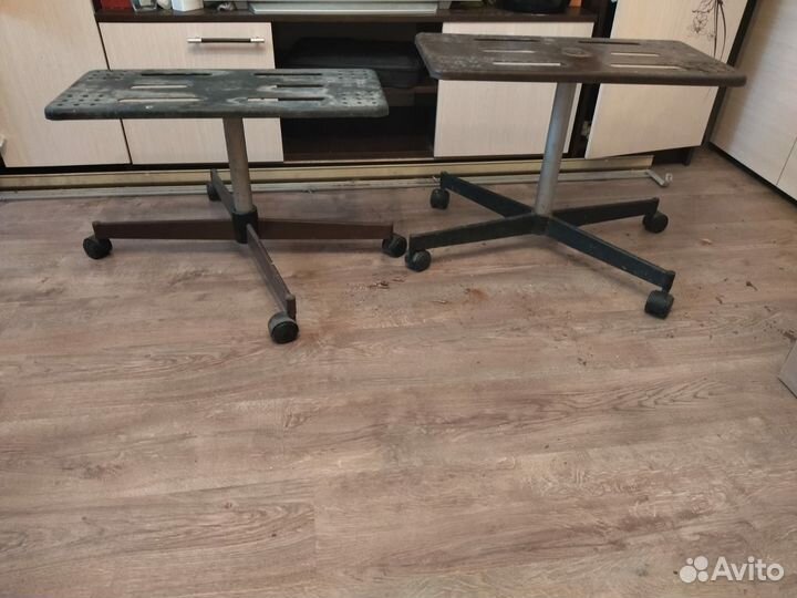 Продам подставку металлическую под телевизор