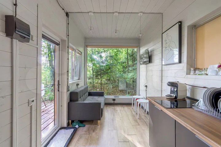 Дом 25 м² на участке 100 сот.