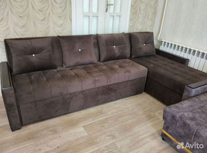 Диван угловой в наличии