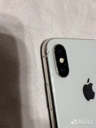 iPhone X, 64 ГБ