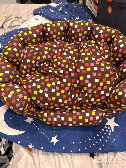 Лежанка для маленьких собак или кошки