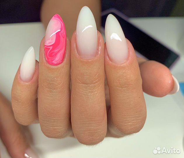 Мастер маникюра, наращивание ногтей