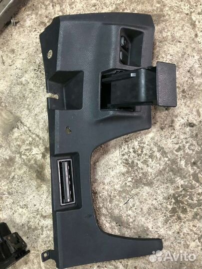 Нижняя накладка приборной панели mazda xedos 6