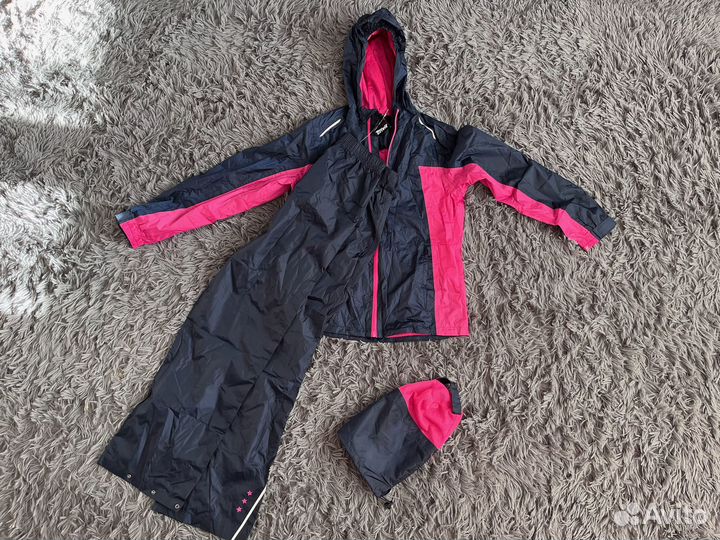 Костюм из плащевки и джинсы на девочку 146-154