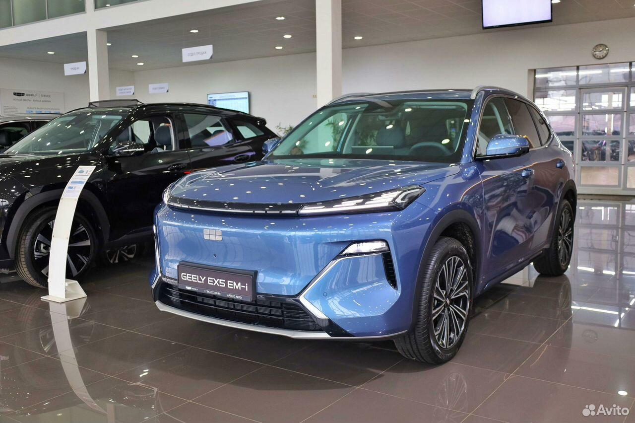 Geely EX5 Гибрид 1.5 AT, 2026