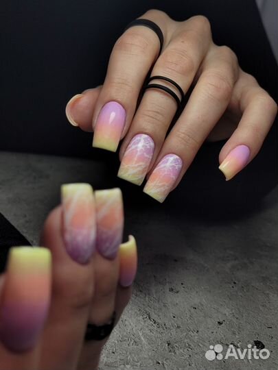 Маникюр, гель-лак. Бонус парафинотерапия ручек