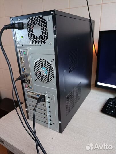 Хороший Домашний Компьютер для Школьника с Моником