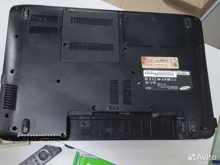 По запчастям ноутбук Samsung R525 не вкл