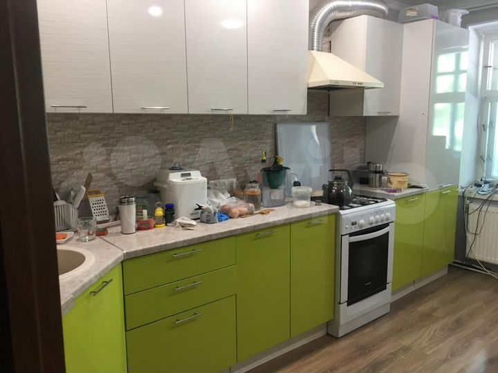 3-к. квартира, 92 м², 1/2 эт.