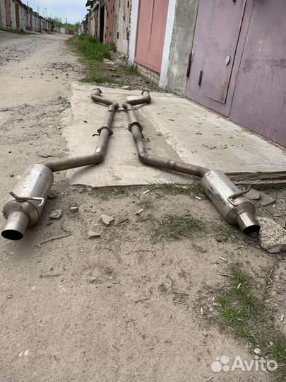 Выхлопная система на nissan skyline 35