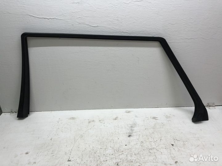 Молдинг двери для Mercedes W202 универсал